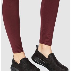 Skechers Women's Go Walk Joy Walking Shoe size 7
